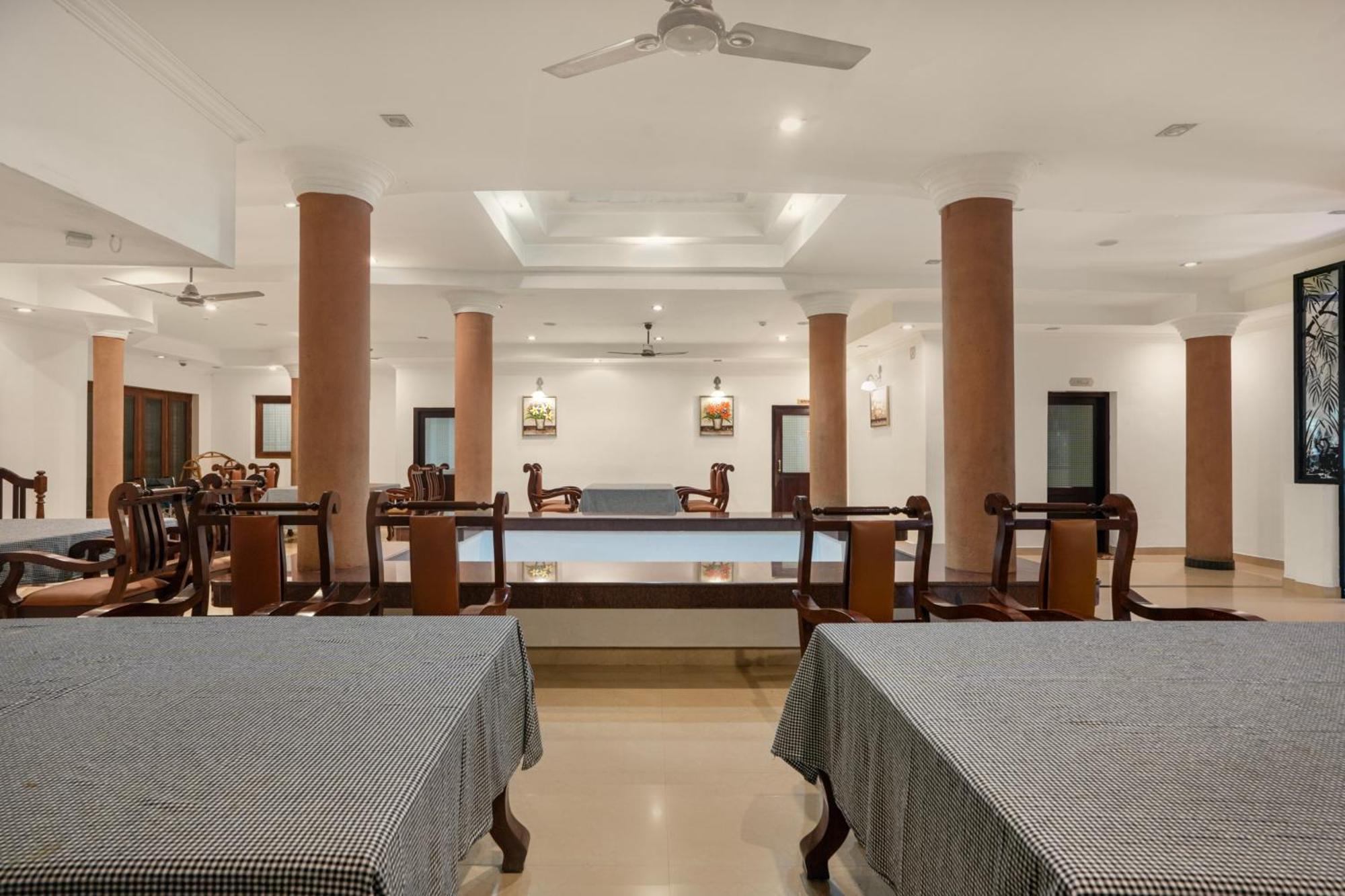 Palette Resorts- Tapovan Green County Thattakād Exterior photo