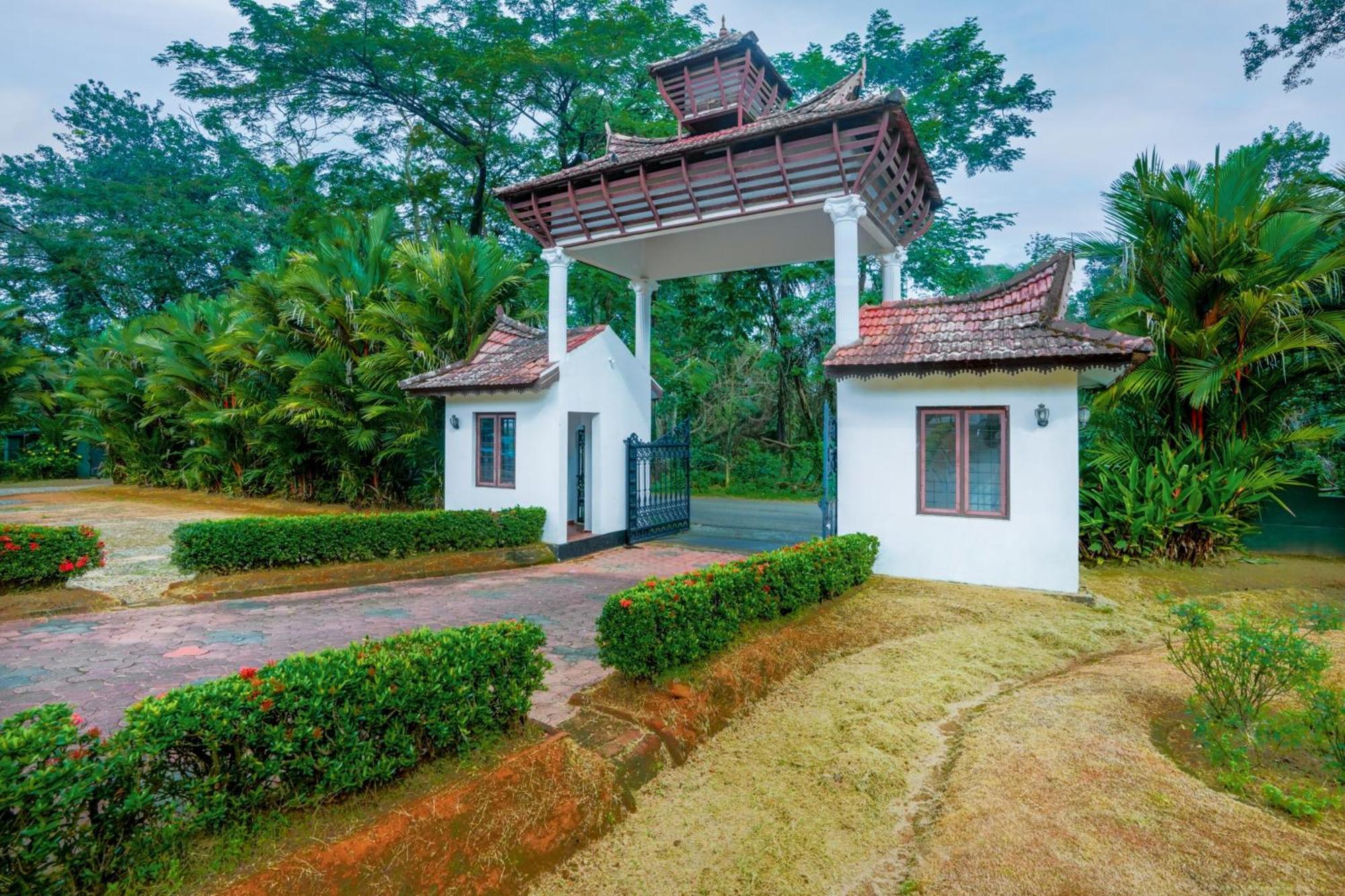 Palette Resorts- Tapovan Green County Thattakād Exterior photo