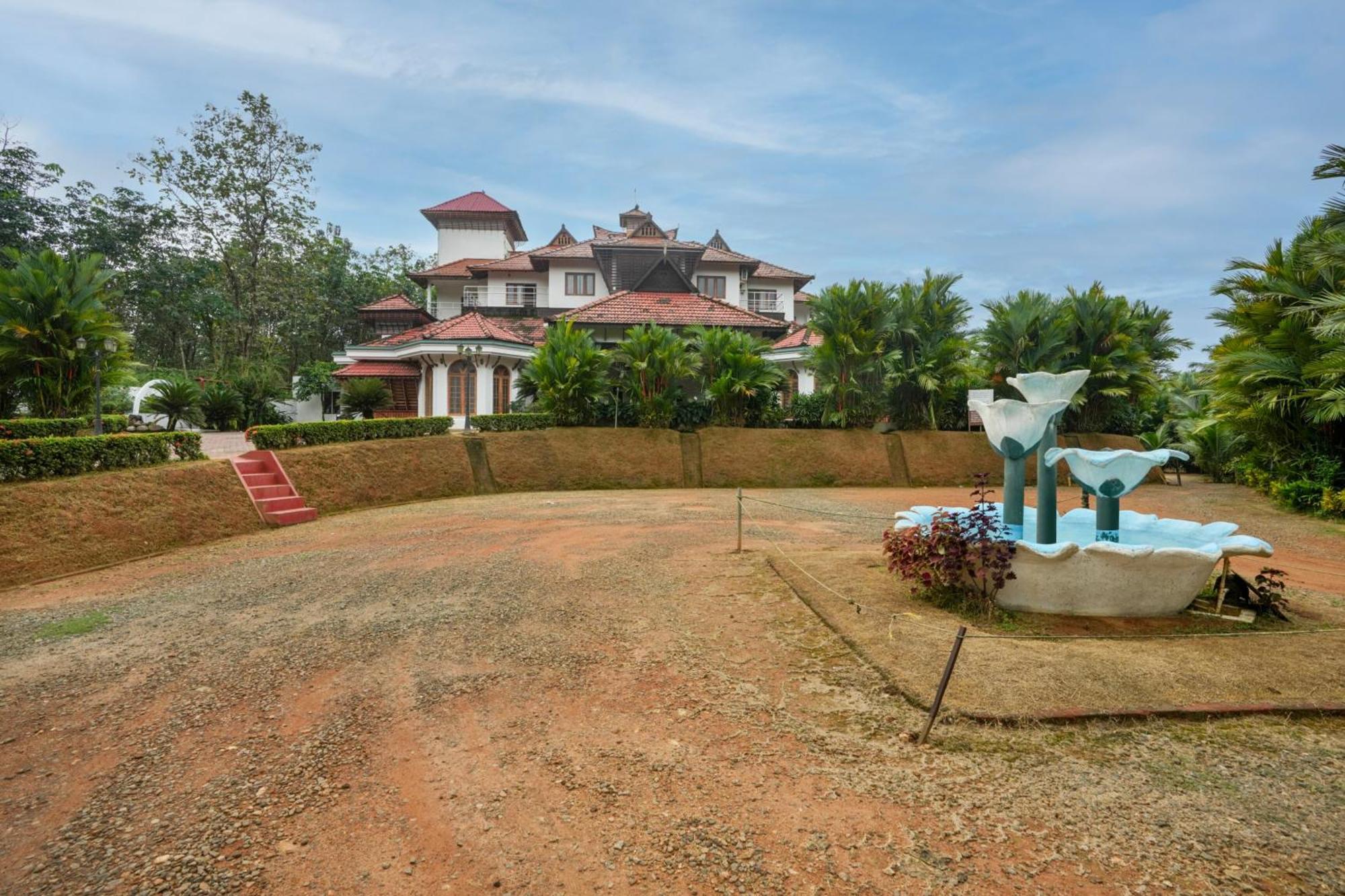Palette Resorts- Tapovan Green County Thattakād Exterior photo